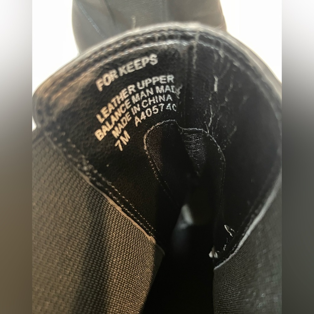 Kenneth Cole Reaction Women’s Classic Black Leather Ankle Chelsea Boots Size 7 - Picture 9 of 10